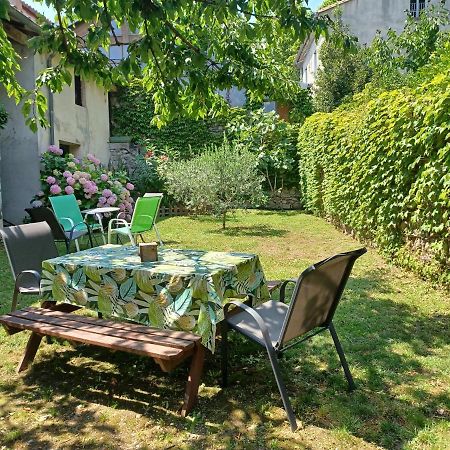 르 비강 Les Glycines B&B 외부 사진