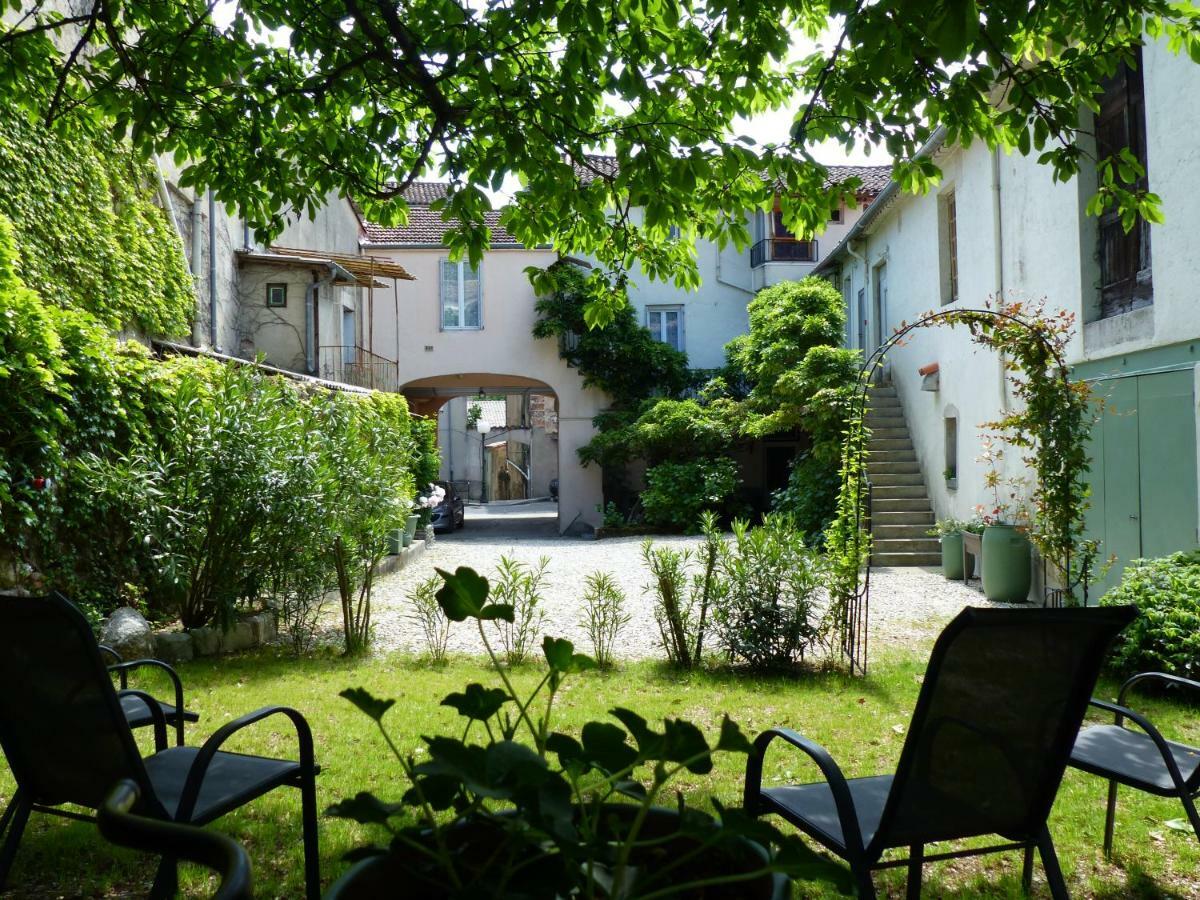 르 비강 Les Glycines B&B 외부 사진